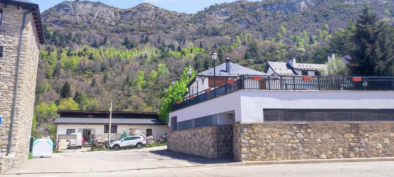 El Llano De Escarrilla - Tucasaenlospirineos Kültér fotó